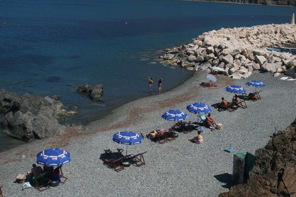 Votsalo Villa Pomos Eksteriør bilde